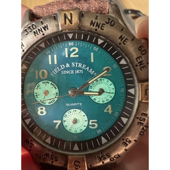 Vintage Field And Stream Watch New Battery - Picture 2 of 13